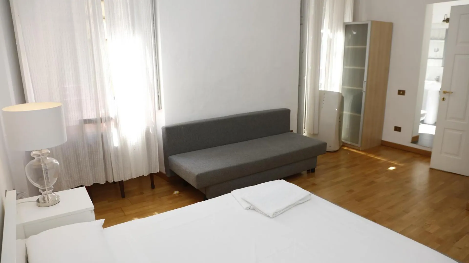 Dhomes - Apartments And Rooms Milánó